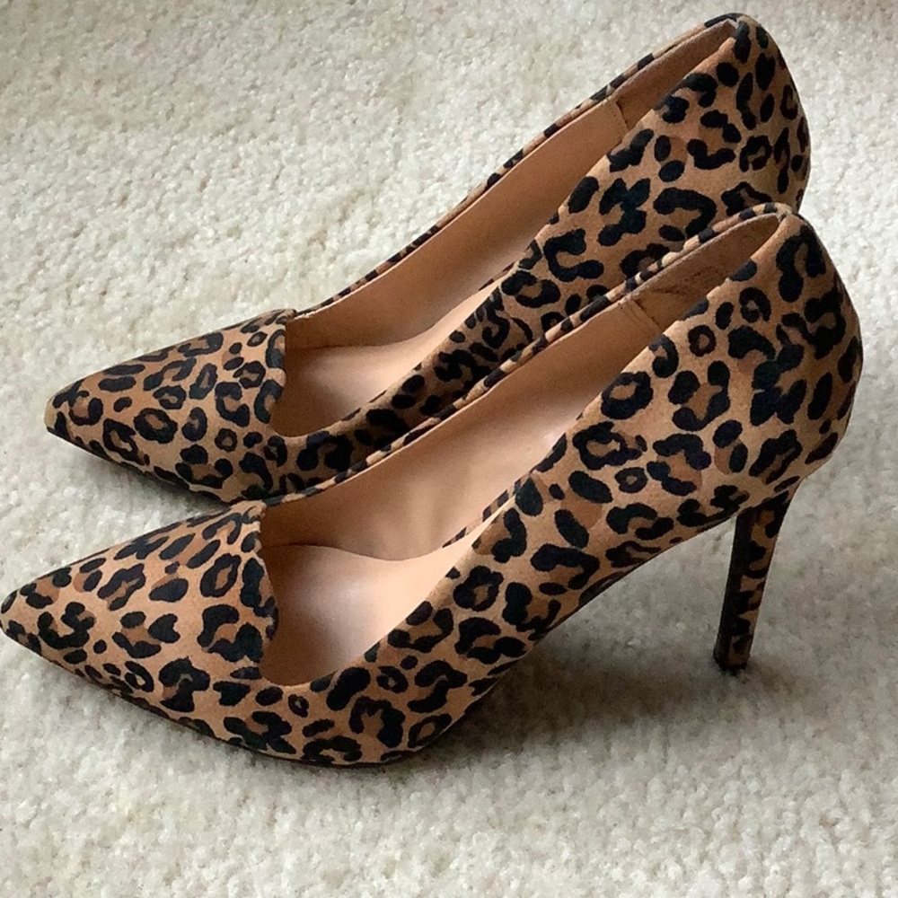 LC Lauren Conrad Brown and Black Heels Leopard Print NEW 8.5
